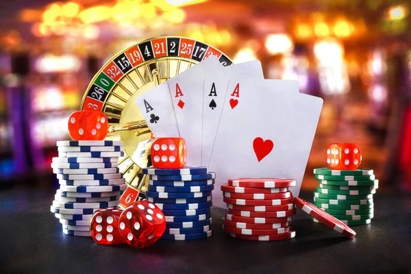 Live Sic Bo dealer broadcast on indox showing dice shaker and betting table